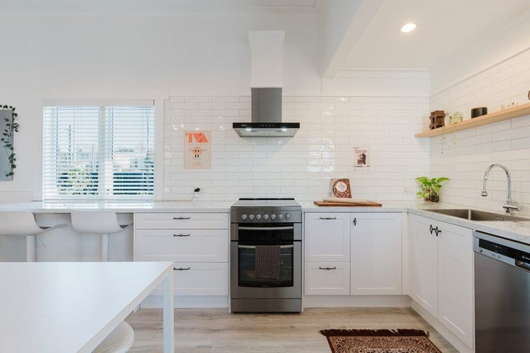 Photo of property in 49 Boundary Road, Claudelands, Hamilton, 3214