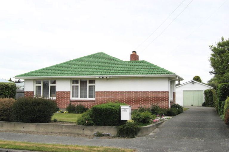 Photo of property in 1 Shaftesbury Street, Avonhead, Christchurch, 8042