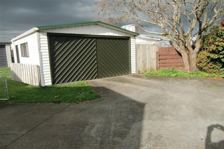 Photo of property in 6 Villa Place, Bell Block, New Plymouth, 4312