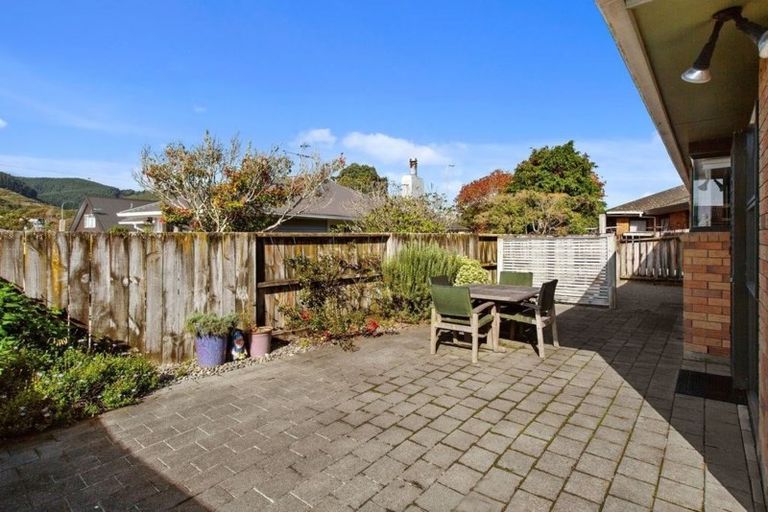 Photo of property in 334a Main Road, Tawa, Wellington, 5028