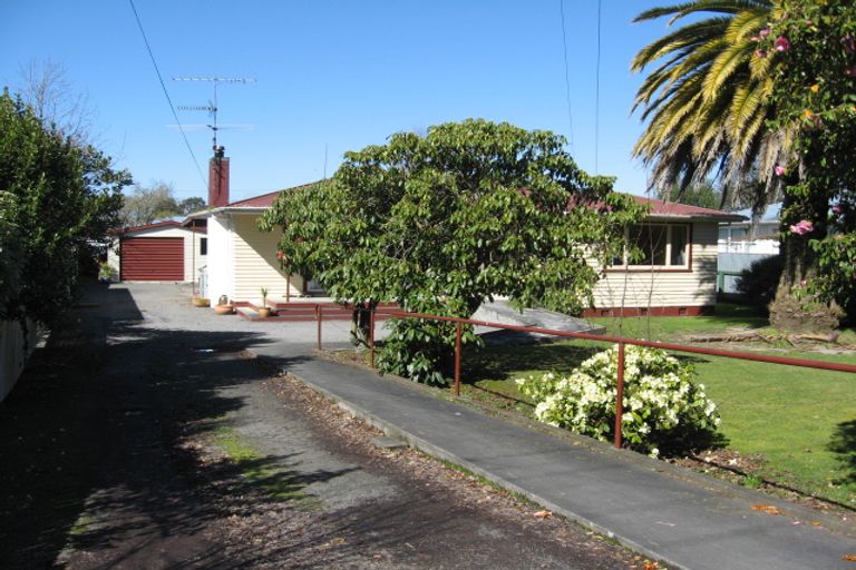 Photo of property in 13 Main Street, Greytown, 5712