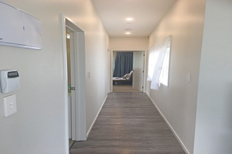 Photo of property in 109 Reeves Road, Pakuranga Heights, Auckland, 2010