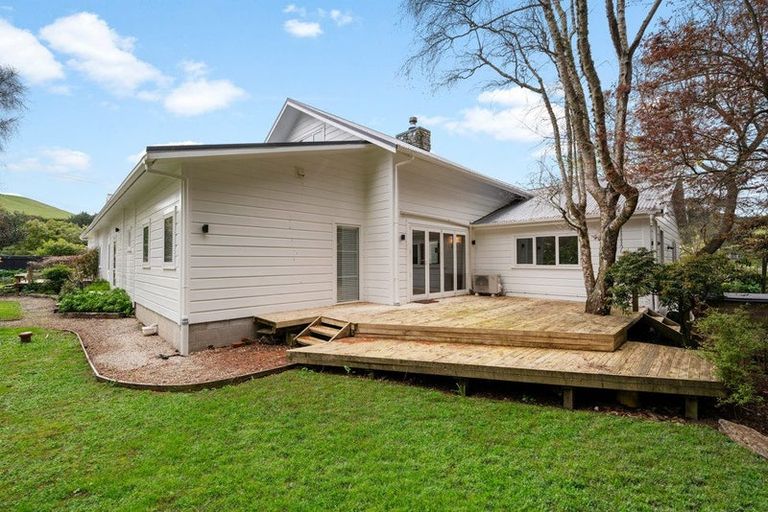 Photo of property in 535 Ohariu Valley Road, Ohariu, Wellington, 6037