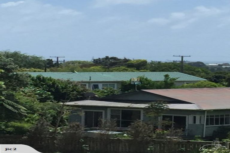 Photo of property in 33 Alberta Road, Glen Avon, New Plymouth, 4312