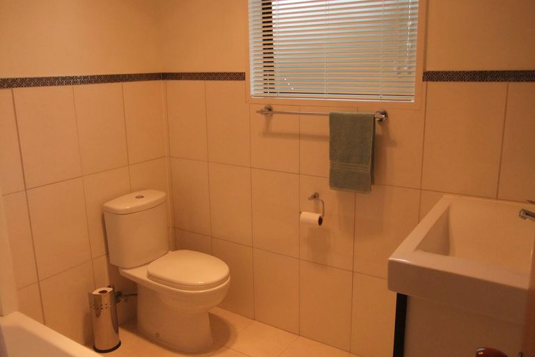 Photo of property in 60a Moore Street, Leamington, Cambridge, 3432