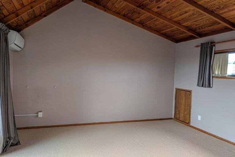 Photo of property in 29 Marina View Drive, West Harbour, Auckland, 0618