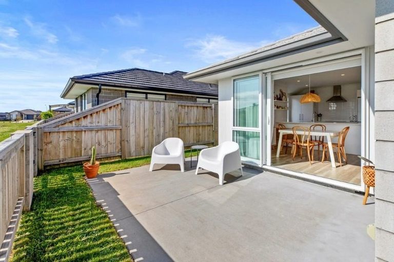 Photo of property in 12 Navy Lane, Papamoa, 3118