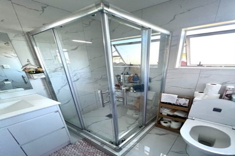 Photo of property in 14 Hawkley Close, Flat Bush, Auckland, 2019