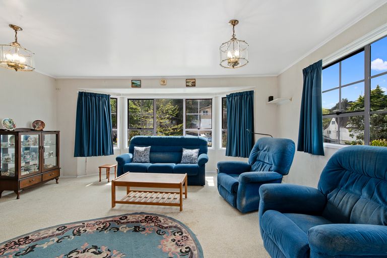 Photo of property in 89 Langana Avenue, Browns Bay, Auckland, 0630