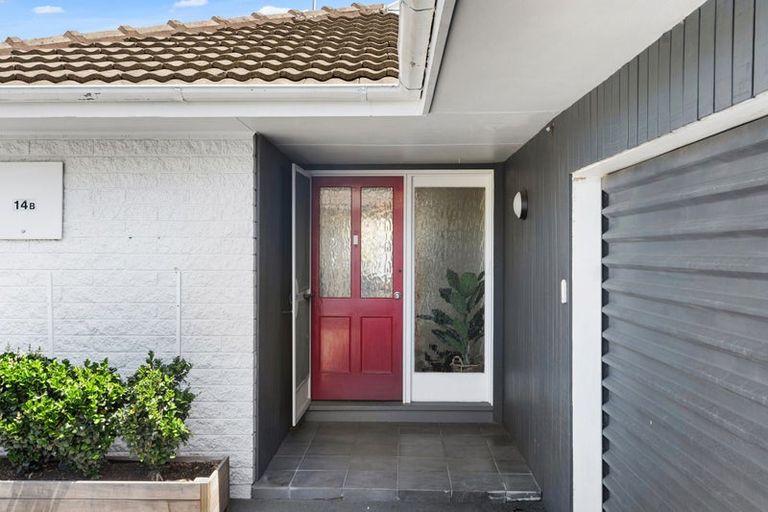 Photo of property in 2/14b Penhelig Place, Burnside, Christchurch, 8053