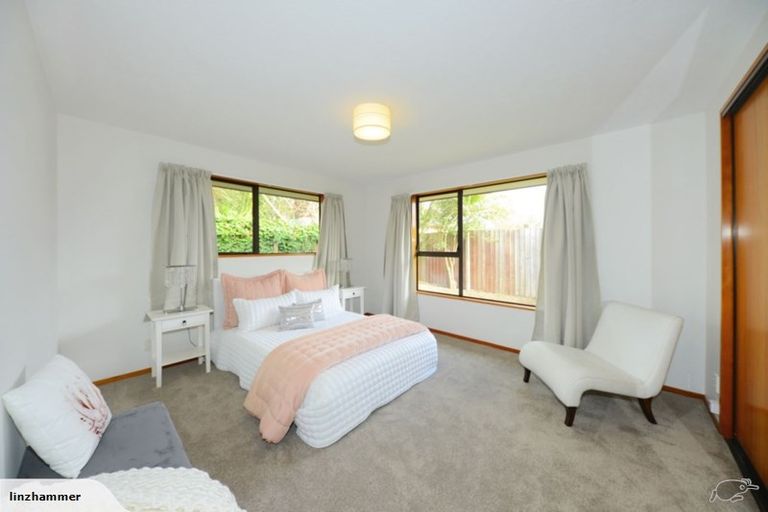 Photo of property in 2/39 Greenock Street, Redwood, Christchurch, 8051