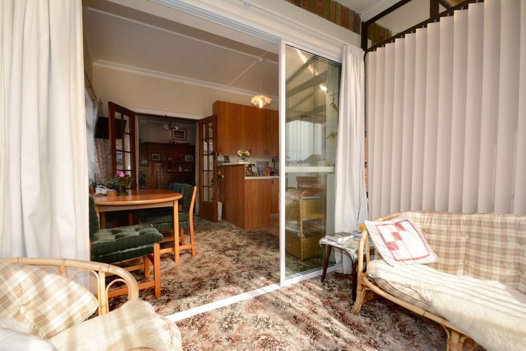 Photo of property in 24a Hargest Crescent, Saint Kilda, Dunedin, 9012