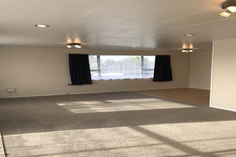 Photo of property in 5 Mataura Place, Clover Park, Auckland, 2019