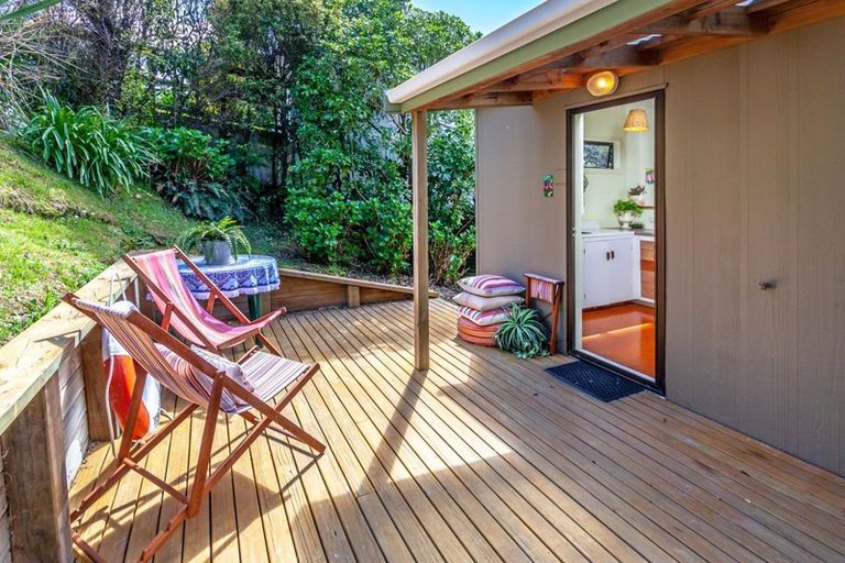 Photo of property in 20 Tutaritari Road, Hahei, Whitianga, 3591