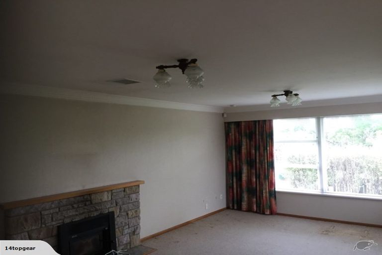 Photo of property in 180 Matai Road, Raumati Beach, Paraparaumu, 5032