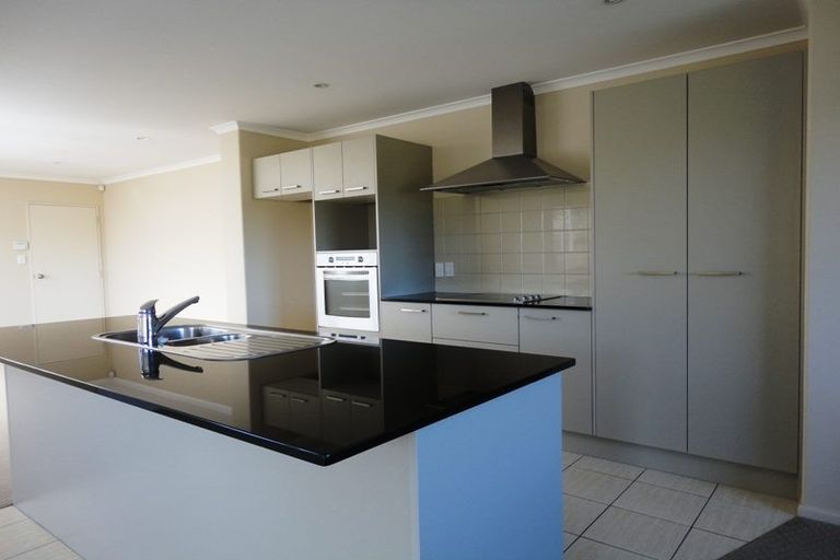 Photo of property in 9 Savona Drive, Flat Bush, Auckland, 2016