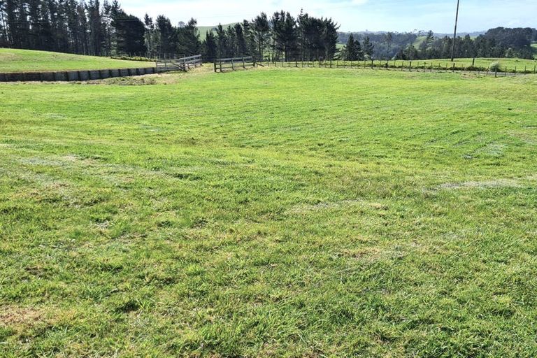 Photo of property in 10a Higham Road, South Head, 0874