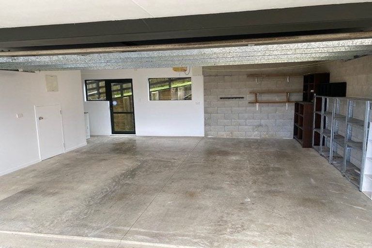 Photo of property in 67a Birkdale Road, Birkdale, Auckland, 0626