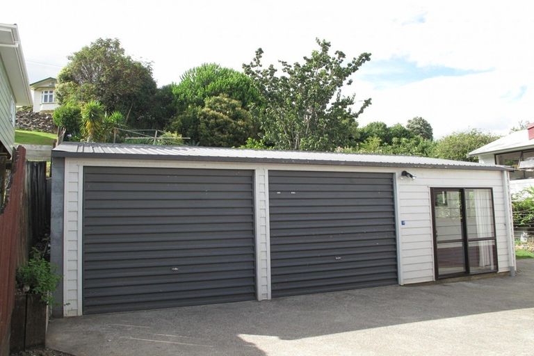 Photo of property in 136 Karaka Road, Thames, 3500