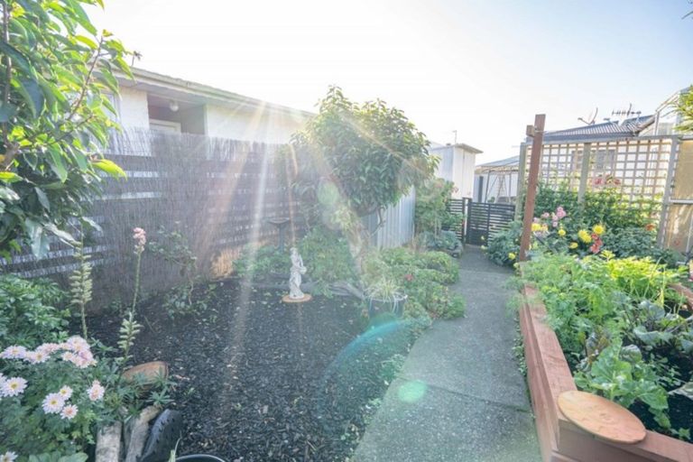 Photo of property in 2/21 Macmaster Street, Richmond, Invercargill, 9810