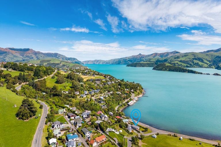 Photo of property in 2 Haywards Lane, Duvauchelle, 7581