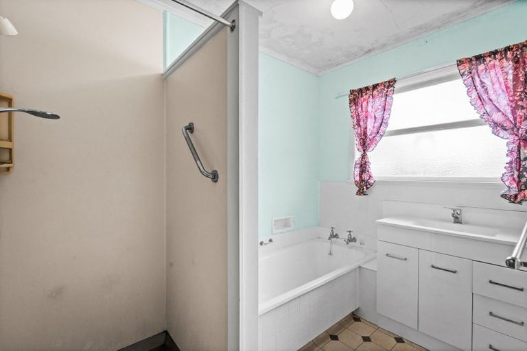 Photo of property in 59 Alexander Avenue, Onekawa, Napier, 4110