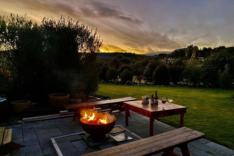 Photo of property in 26 Lacebark Drive, Kinloch, Taupo, 3377