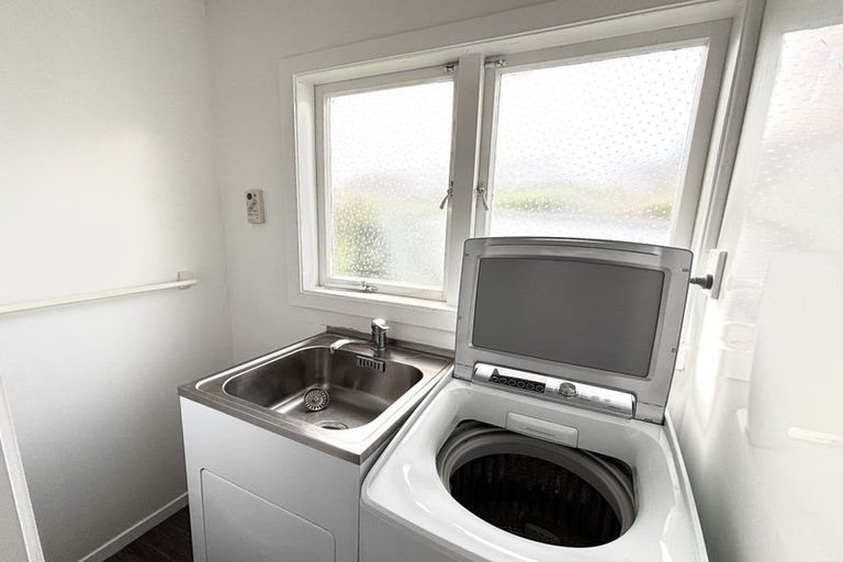 Photo of property in 11 Miro Street, New Lynn, Auckland, 0600