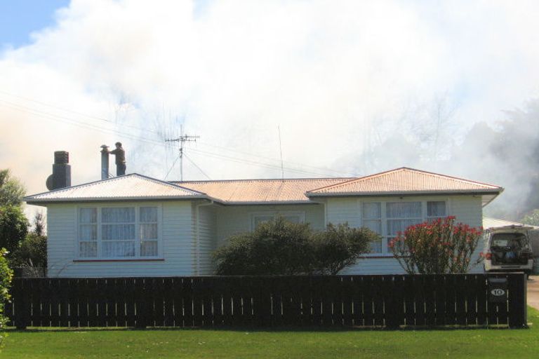 Photo of property in 12 Hulke Street, Foxton, 4814