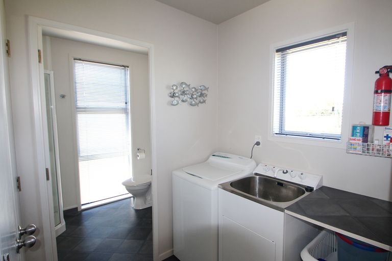 Photo of property in 26 Magdala Street, Kakanui, Oamaru, 9495