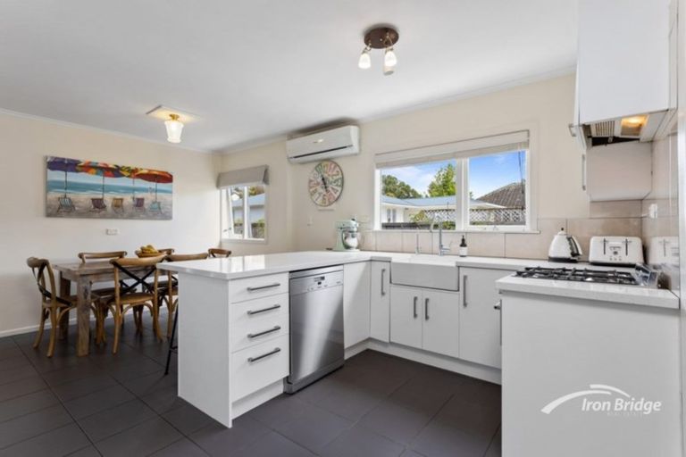 Photo of property in 1/105 Nile Road, Milford, Auckland, 0620