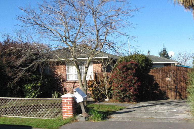 Photo of property in 7 Roswell Place, Islington, Christchurch, 8042