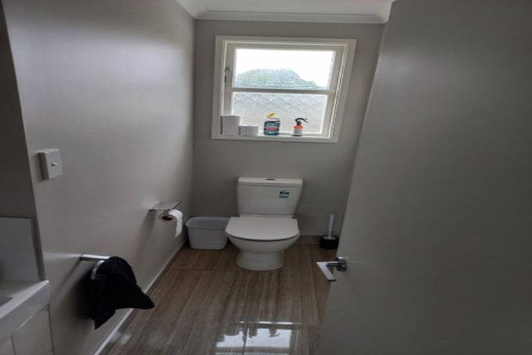 Photo of property in 571a Queen Street East, Levin, 5510