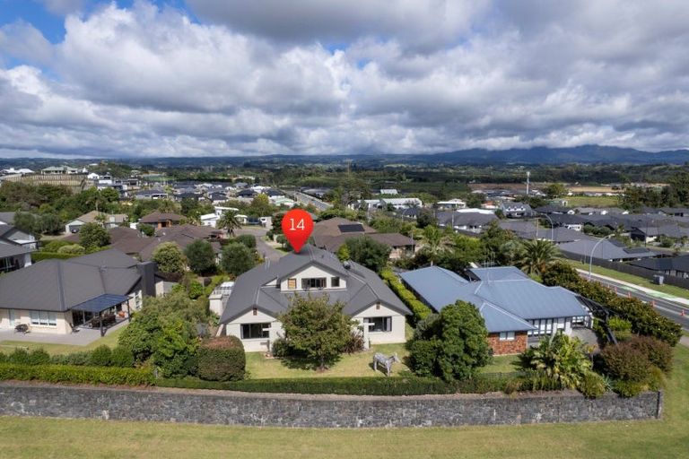 Photo of property in 14 Olive Close, Omokoroa, 3114