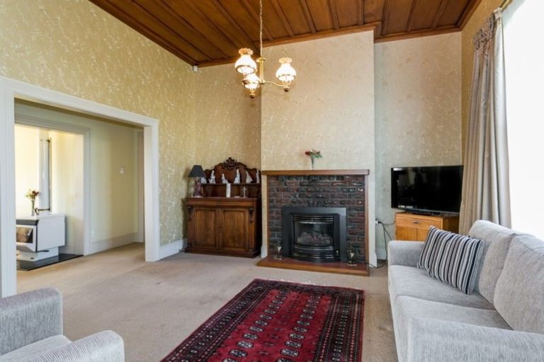 Photo of property in 31 Cameron Road, Bluff Hill, Napier, 4110