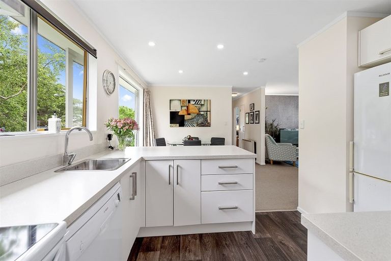 Photo of property in 41a Hicks Close, Whitby, Porirua, 5024