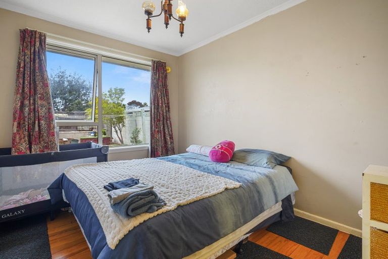 Photo of property in 102 Effingham Street, North New Brighton, Christchurch, 8083