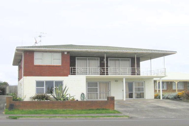 Photo of property in 166 Marine Parade, Mount Maunganui, 3116