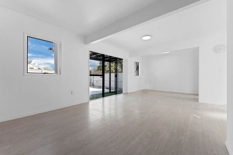 Photo of property in 11/19a Gray Avenue, Mangere East, Auckland, 2024
