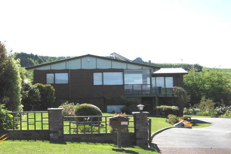 Photo of property in 11 Dorothy Drive, Acacia Bay, Taupo, 3330