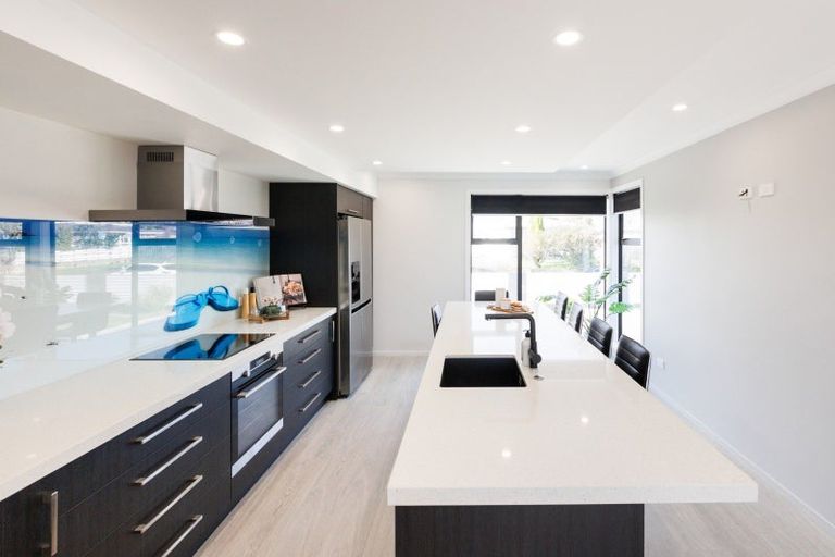 Photo of property in 37 Holdsworth Avenue, Milson, Palmerston North, 4414