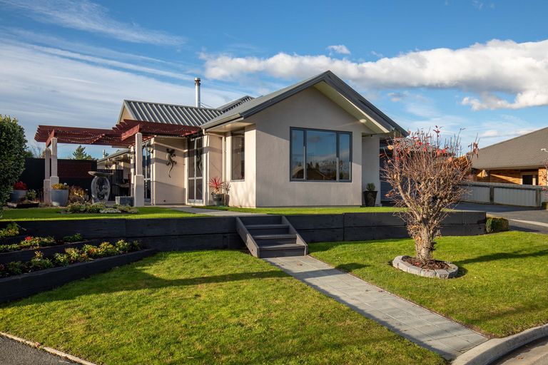 Photo of property in 10 Juniper Close, Alexandra, 9320