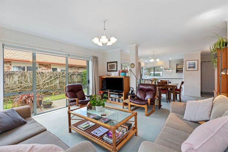 Photo of property in 27 Lavender Place, Papamoa Beach, Papamoa, 3118