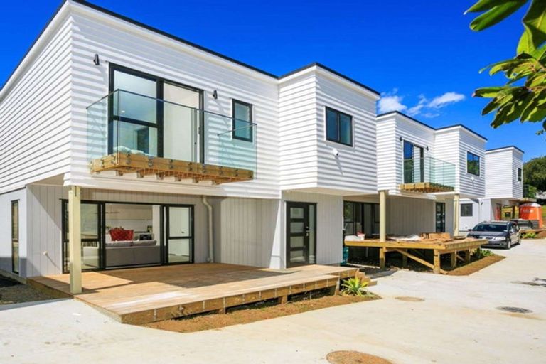 Photo of property in 15d Bond Crescent, Forrest Hill, Auckland, 0620