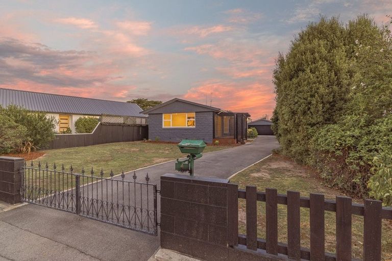 Photo of property in 4 Clarevale Street, Burwood, Christchurch, 8083