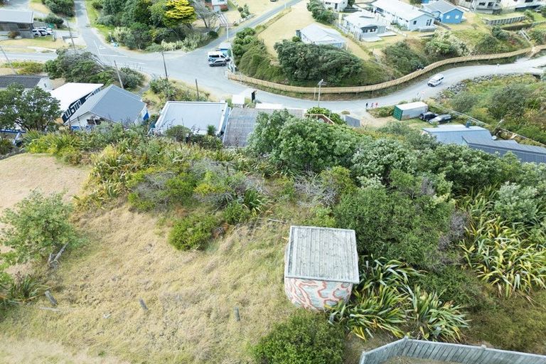 Photo of property in 63 Sea View Road, Baylys Beach, 0377