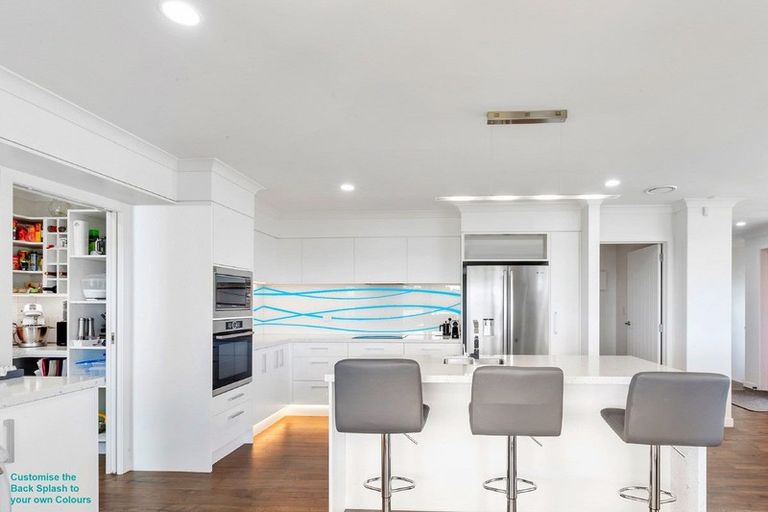 Photo of property in 6 Manuka Close, Mangawhai, 0505