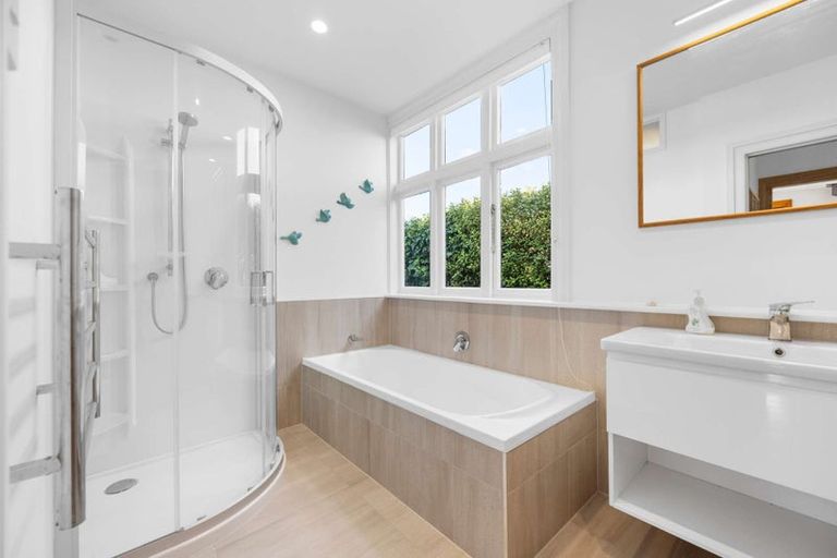 Photo of property in 27 Sackville Street, Martinborough, 5711