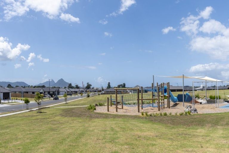 Photo of property in 15 Kapiakauri Road, One Tree Point, 0118