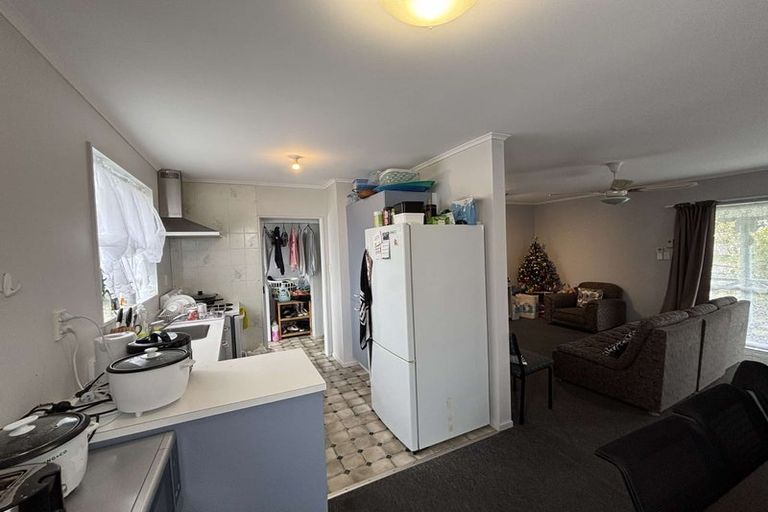 Photo of property in 72a Guadeloupe Crescent, Grenada Village, Wellington, 6037